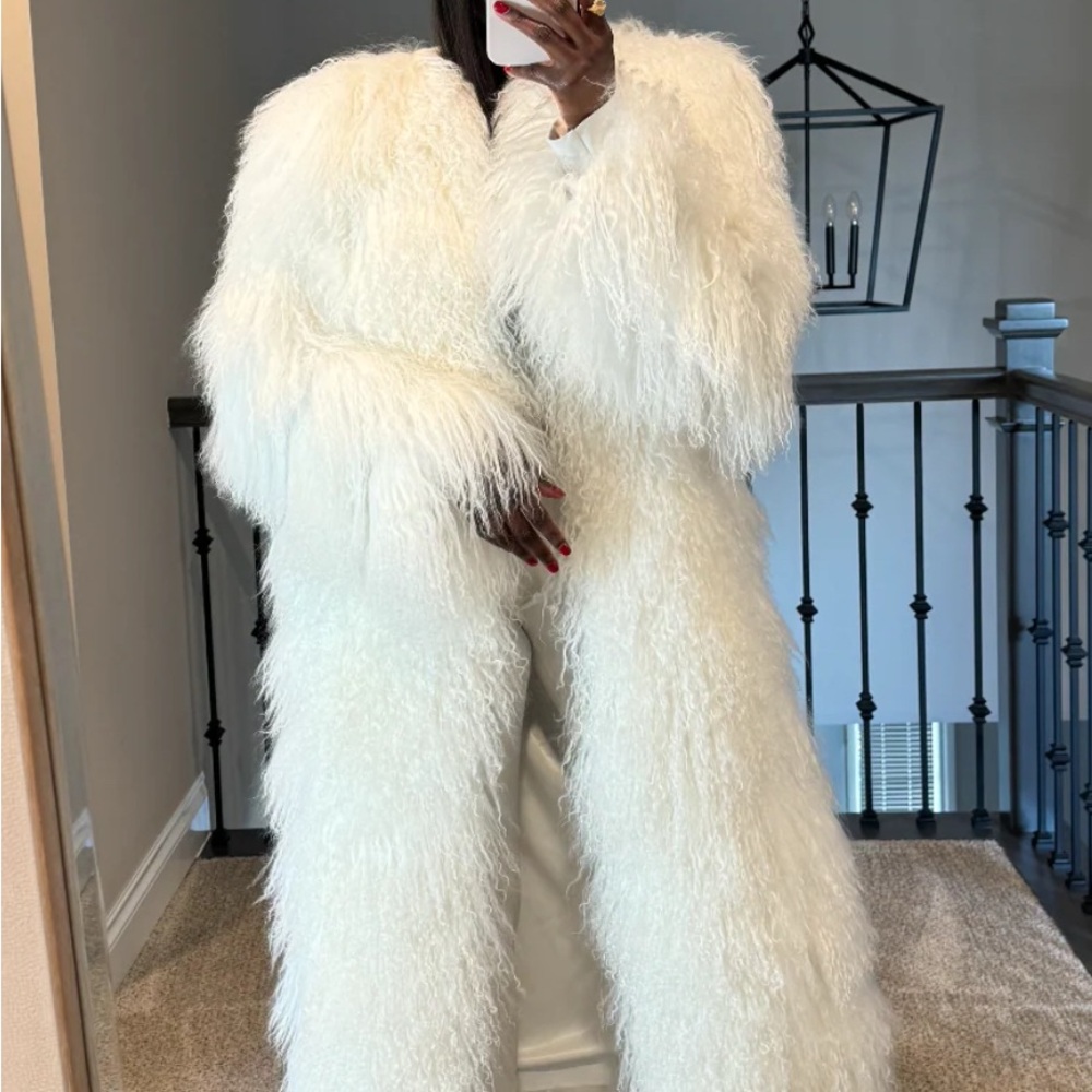 White Mongolian Full Length Fur